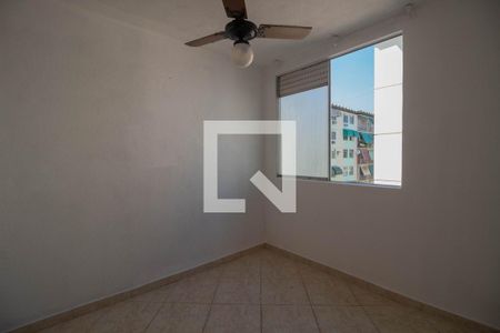 Quarto 1 de apartamento para alugar com 2 quartos, 50m² em Jacarepaguá, Rio de Janeiro