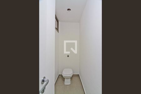Lavabo de casa à venda com 3 quartos, 160m² em Jardim das Laranjeiras, São Paulo