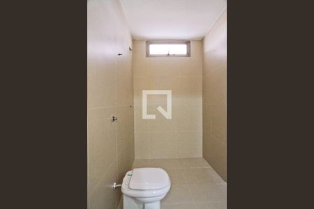 Casa à venda com 160m², 3 quartos e 2 vagas Casa à venda com 160m², 3 quartos e 2 vagasBanheiro