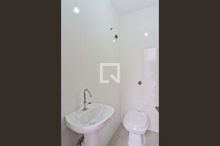 Casa à venda com 160m², 3 quartos e 2 vagas Casa à venda com 160m², 3 quartos e 2 vagasBanheiro de Serviço