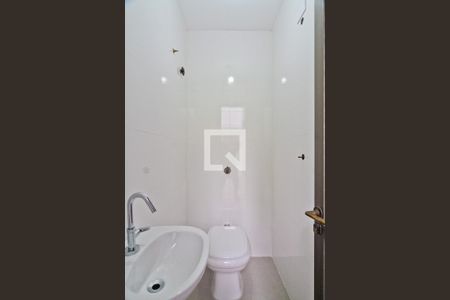 Casa à venda com 160m², 3 quartos e 2 vagas Casa à venda com 160m², 3 quartos e 2 vagasBanheiro de Serviço