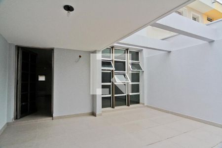 Casa à venda com 160m², 3 quartos e 2 vagas Casa à venda com 160m², 3 quartos e 2 vagasGaragem