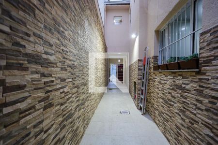 Casa à venda com 190m², 3 quartos e 2 vagasCorredor externo