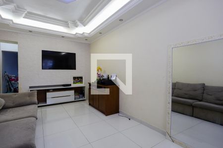 Sala de casa à venda com 3 quartos, 190m² em Vila Roque, São Paulo