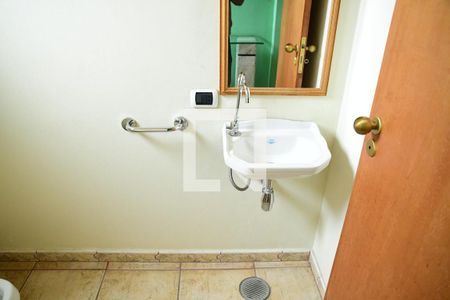 Casa para alugar com 347m², 3 quartos e 6 vagasLavabo