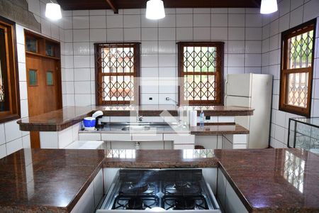 Casa para alugar com 347m², 3 quartos e 6 vagasCozinha