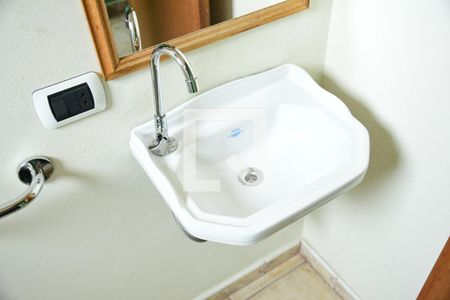 Casa para alugar com 347m², 3 quartos e 6 vagasLavabo