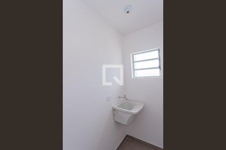 Sala, cozinha e área de serviço de apartamento para alugar com 1 quarto, 30m² em Jardim do Tiro, São Paulo