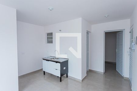 Sala, cozinha e área de serviço de apartamento para alugar com 1 quarto, 30m² em Jardim do Tiro, São Paulo