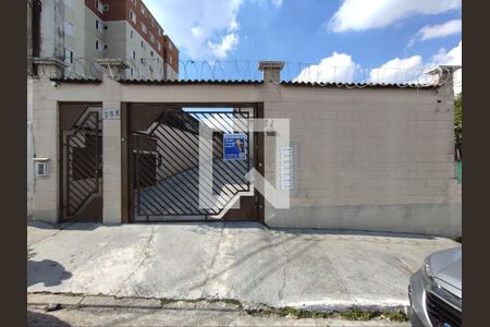 Casa à venda com 46m², 2 quartos e 1 vaga Casa à venda com 46m², 2 quartos e 1 vagaFachada