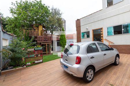 Casa à venda com 165m², 4 quartos e 4 vagasGaragem