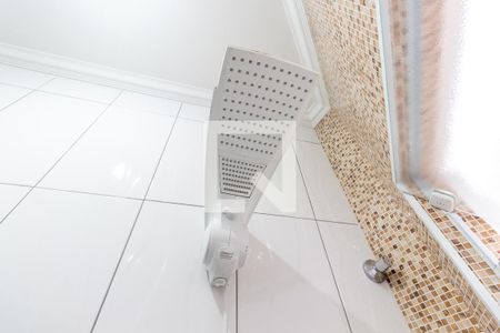 Casa à venda com 165m², 4 quartos e 4 vagasChuveiro