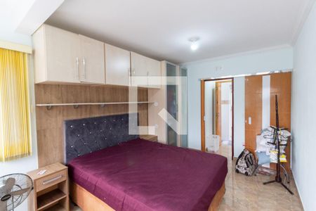 Casa à venda com 165m², 4 quartos e 4 vagasQuarto Suíte 2