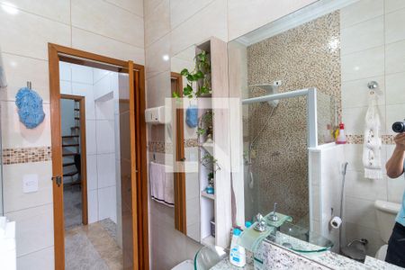 Casa à venda com 165m², 4 quartos e 4 vagasBanheiro 3