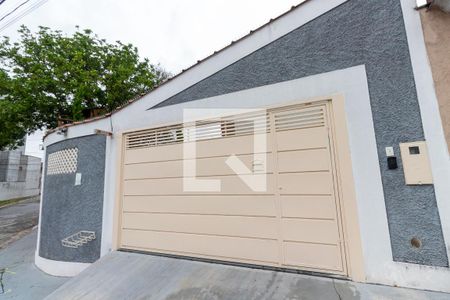 Casa à venda com 165m², 4 quartos e 4 vagasFachada