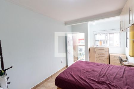 Casa à venda com 165m², 4 quartos e 4 vagasQuarto Suíte 2