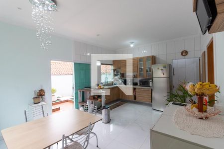 Casa à venda com 165m², 4 quartos e 4 vagasCozinha