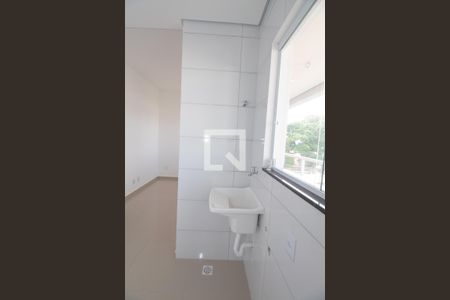 Área de serviço
 de apartamento para alugar com 2 quartos, 33m² em Vila Antonieta, São Paulo