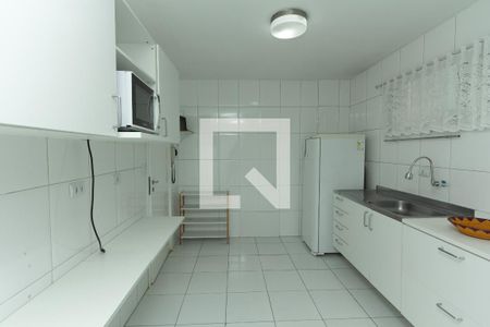 Apartamento à venda com 120m², 3 quartos e 2 vagasCozinha