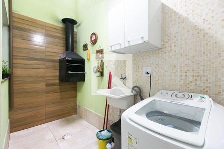 Apartamento à venda com 70m², 2 quartos e 1 vagaÁrea de Serviço