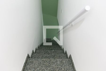 Apartamento à venda com 70m², 2 quartos e 1 vagaEscada 