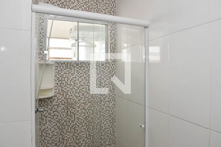 Banheiro de apartamento para alugar com 1 quarto, 43m² em Rubem Berta, Porto Alegre