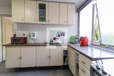Apartamento à venda com 160m², 3 quartos e 3 vagasCozinha
