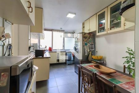 Apartamento à venda com 160m², 3 quartos e 3 vagasCozinha