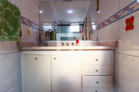 Apartamento à venda com 160m², 3 quartos e 3 vagasBanheiro da Suíte 2