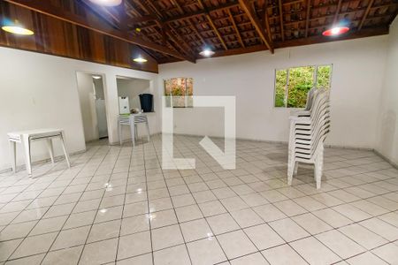 Apartamento para alugar com 40m², 2 quartos e sem vagaÁrea comum - Salão de festas