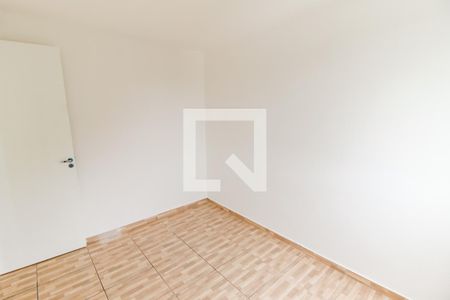Quarto 1 de apartamento para alugar com 2 quartos, 40m² em Jardim Mirna, Taboão da Serra