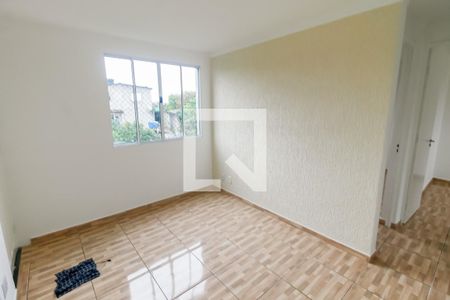Sala de apartamento para alugar com 2 quartos, 40m² em Jardim Mirna, Taboão da Serra