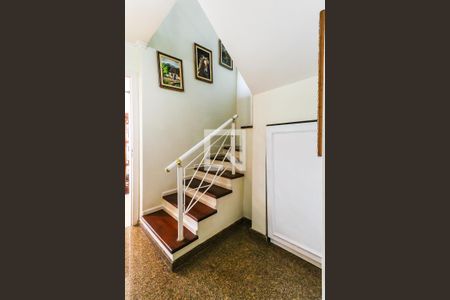 Apartamento à venda com 184m², 4 quartos e 3 vagasEscadas