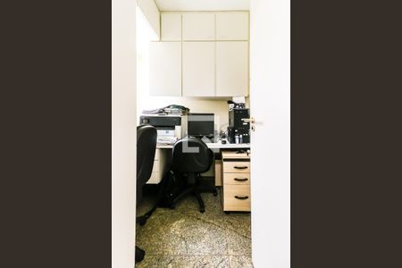 Apartamento à venda com 184m², 4 quartos e 3 vagasÁrea de Serviço - Quarto