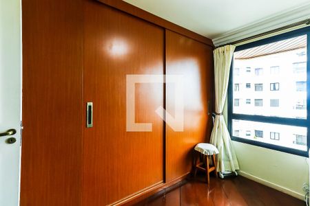 Apartamento à venda com 184m², 4 quartos e 3 vagasQuarto