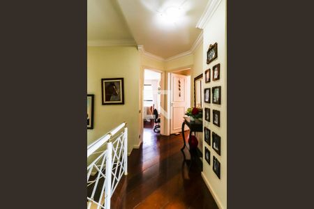 Apartamento à venda com 184m², 4 quartos e 3 vagasHall Dormitórios