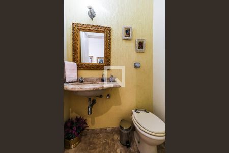 Apartamento à venda com 184m², 4 quartos e 3 vagasLavabo