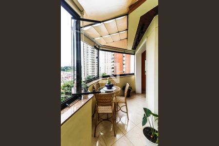 Apartamento à venda com 184m², 4 quartos e 3 vagasVaranda Gourmet