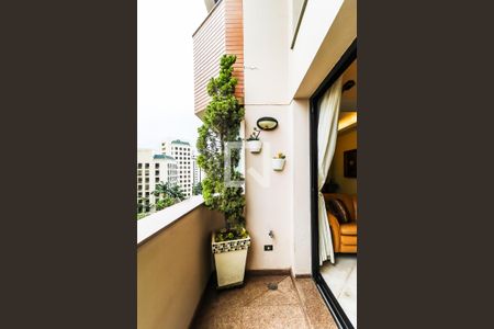 Varanda de apartamento à venda com 4 quartos, 184m² em Vila Suzana, São Paulo