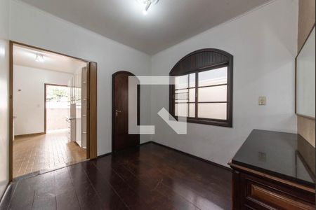 Hall Dormitórios de casa para alugar com 2 quartos, 250m² em Cursino, São Paulo
