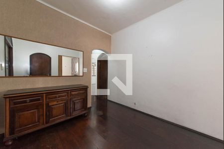 Hall Dormitórios de casa para alugar com 2 quartos, 250m² em Cursino, São Paulo