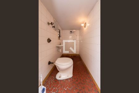 Casa para alugar com 250m², 2 quartos e 1 vaga Casa para alugar com 250m², 2 quartos e 1 vagaBanheiro de Serviço