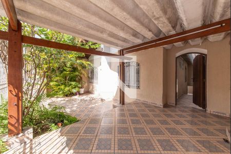 Casa para alugar com 250m², 2 quartos e 1 vaga Casa para alugar com 250m², 2 quartos e 1 vagaEntrada - Garagem