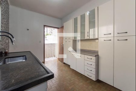 Casa para alugar com 250m², 2 quartos e 1 vaga Casa para alugar com 250m², 2 quartos e 1 vagaCozinha