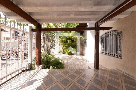 Casa para alugar com 250m², 2 quartos e 1 vaga Casa para alugar com 250m², 2 quartos e 1 vagaEntrada - Garagem