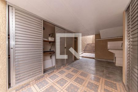 Casa para alugar com 250m², 2 quartos e 1 vaga Casa para alugar com 250m², 2 quartos e 1 vagaLavanderia