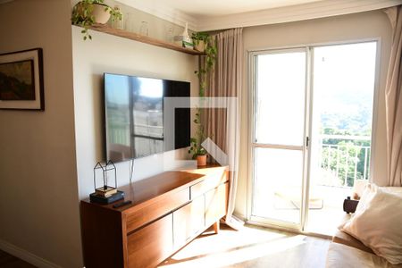 Sala de apartamento para alugar com 3 quartos, 65m² em Jardim Caiapiá, Cotia