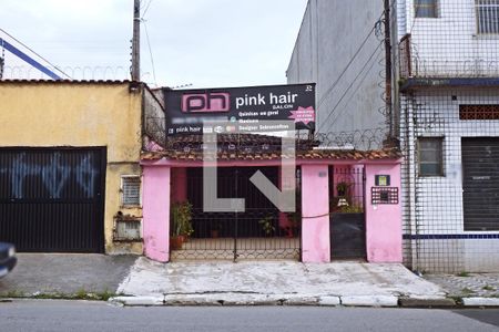 Casa para alugar com 130m², 2 quartos e 2 vagasFachada/Frente