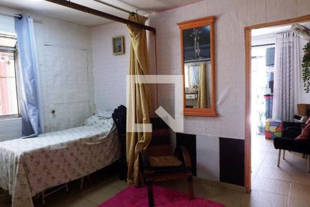 Sala de casa para alugar com 2 quartos, 130m² em Vila Margarida, São Vicente