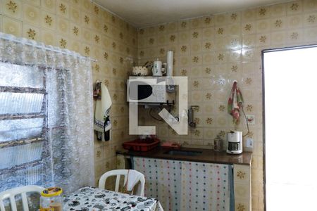 Casa para alugar com 130m², 2 quartos e 2 vagasCozinha